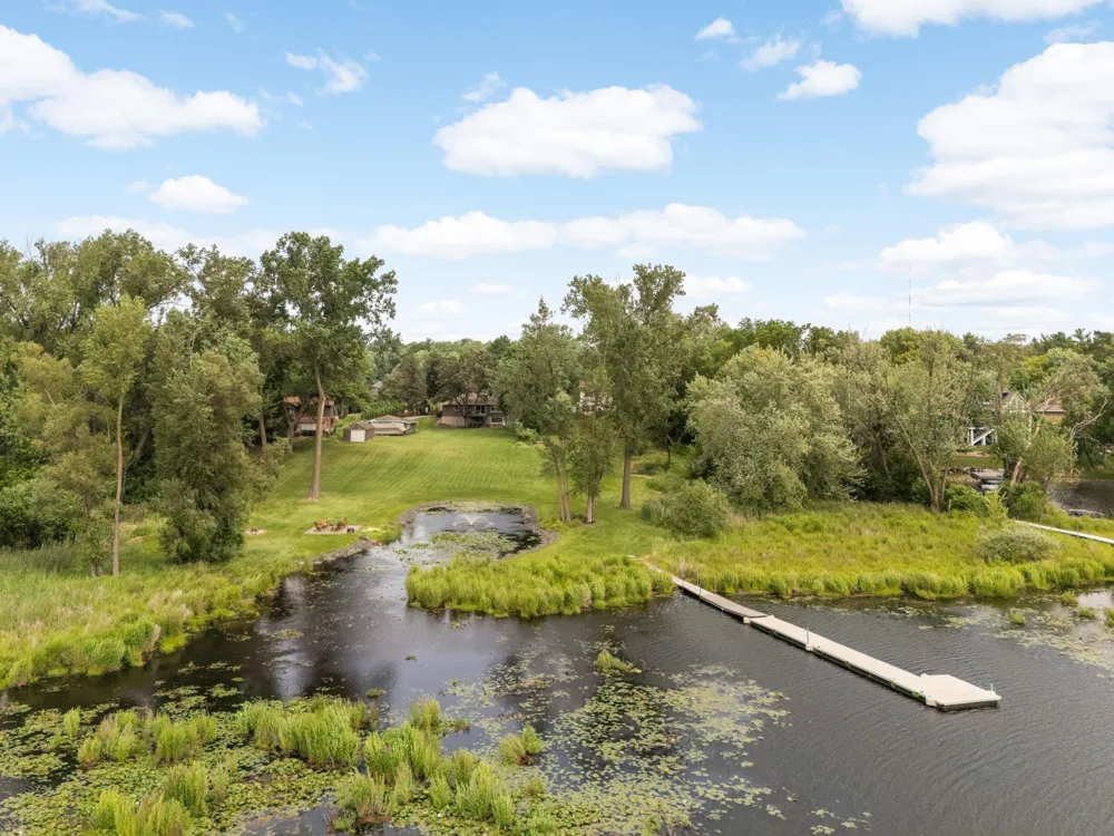 2884 W Owasso Boulevard Roseville, MN 55113