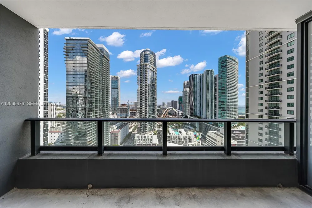 159 NE 6 #2402 Miami, FL 33132