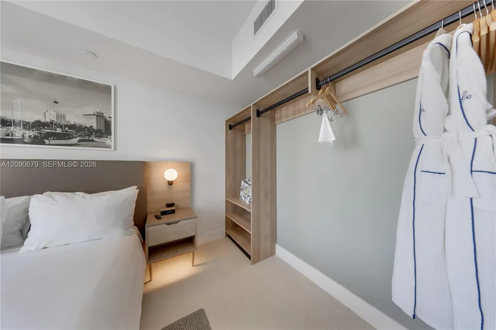 159 NE 6 #2402 Miami, FL 33132