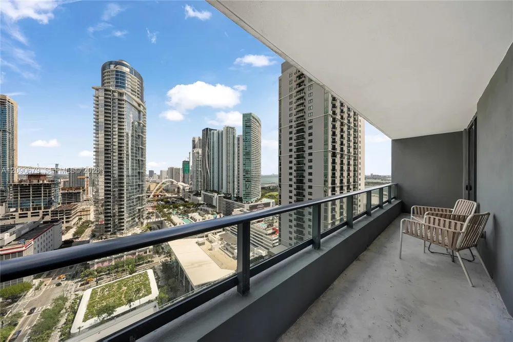 159 NE 6 #2402 Miami, FL 33132