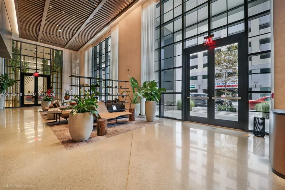 159 NE 6 #2402 Miami, FL 33132
