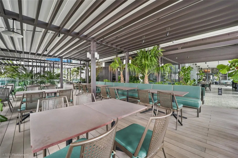 159 NE 6 #2402 Miami, FL 33132