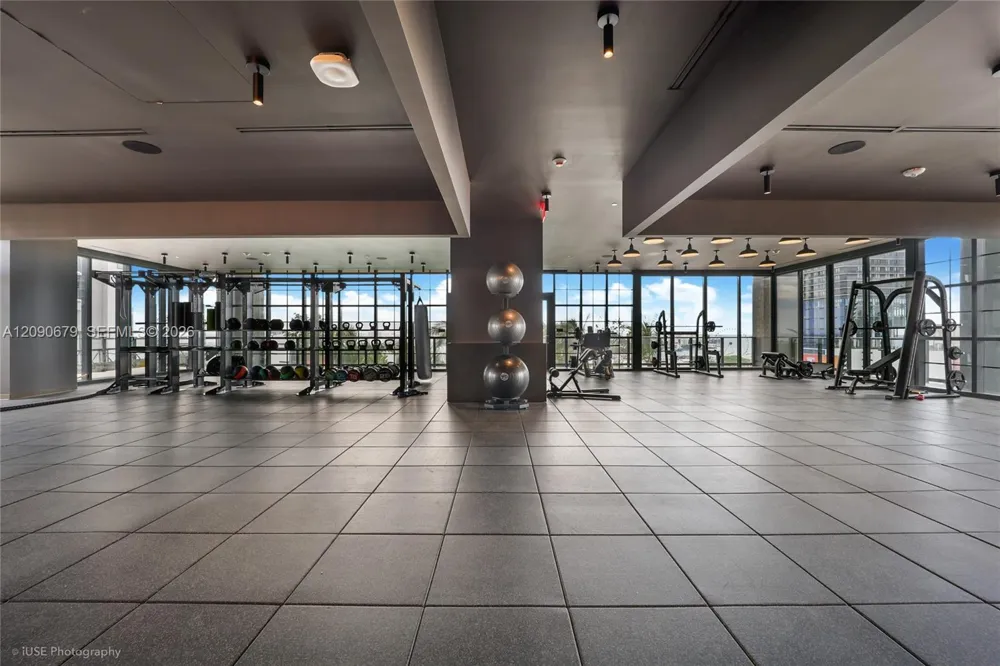 159 NE 6 #2402 Miami, FL 33132