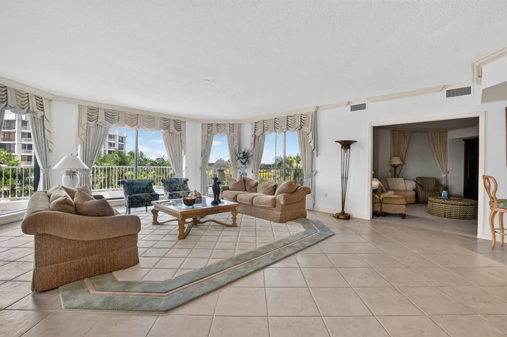 20320 Fairway Oaks Drive #354 Boca Raton, FL 33434