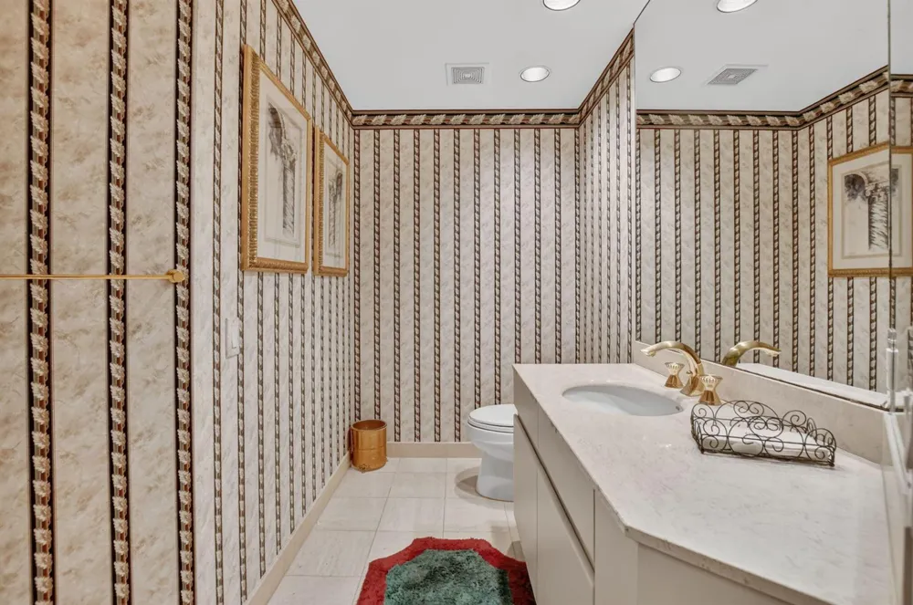 20320 Fairway Oaks Drive #354 Boca Raton, FL 33434