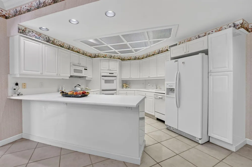 20320 Fairway Oaks Drive #354 Boca Raton, FL 33434