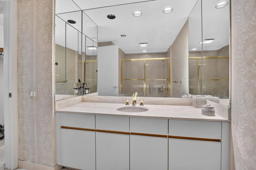 20320 Fairway Oaks Drive #354 Boca Raton, FL 33434