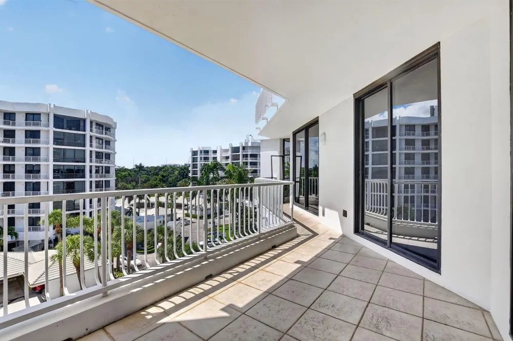 20320 Fairway Oaks Drive #354 Boca Raton, FL 33434