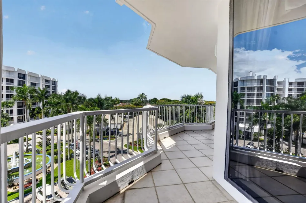 20320 Fairway Oaks Drive #354 Boca Raton, FL 33434