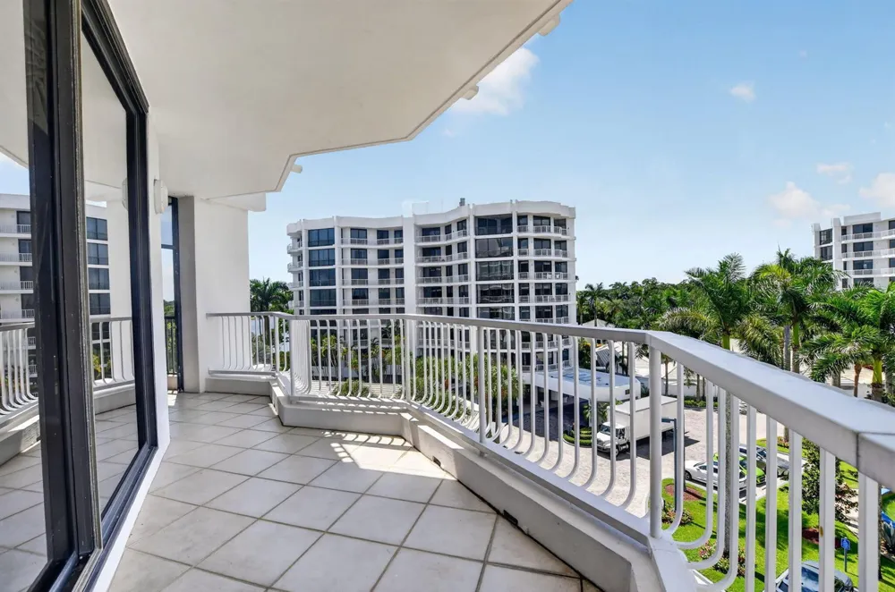 20320 Fairway Oaks Drive #354 Boca Raton, FL 33434