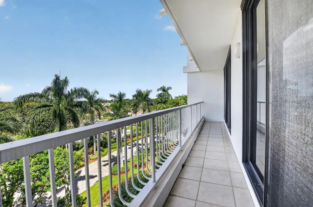 20320 Fairway Oaks Drive #354 Boca Raton, FL 33434