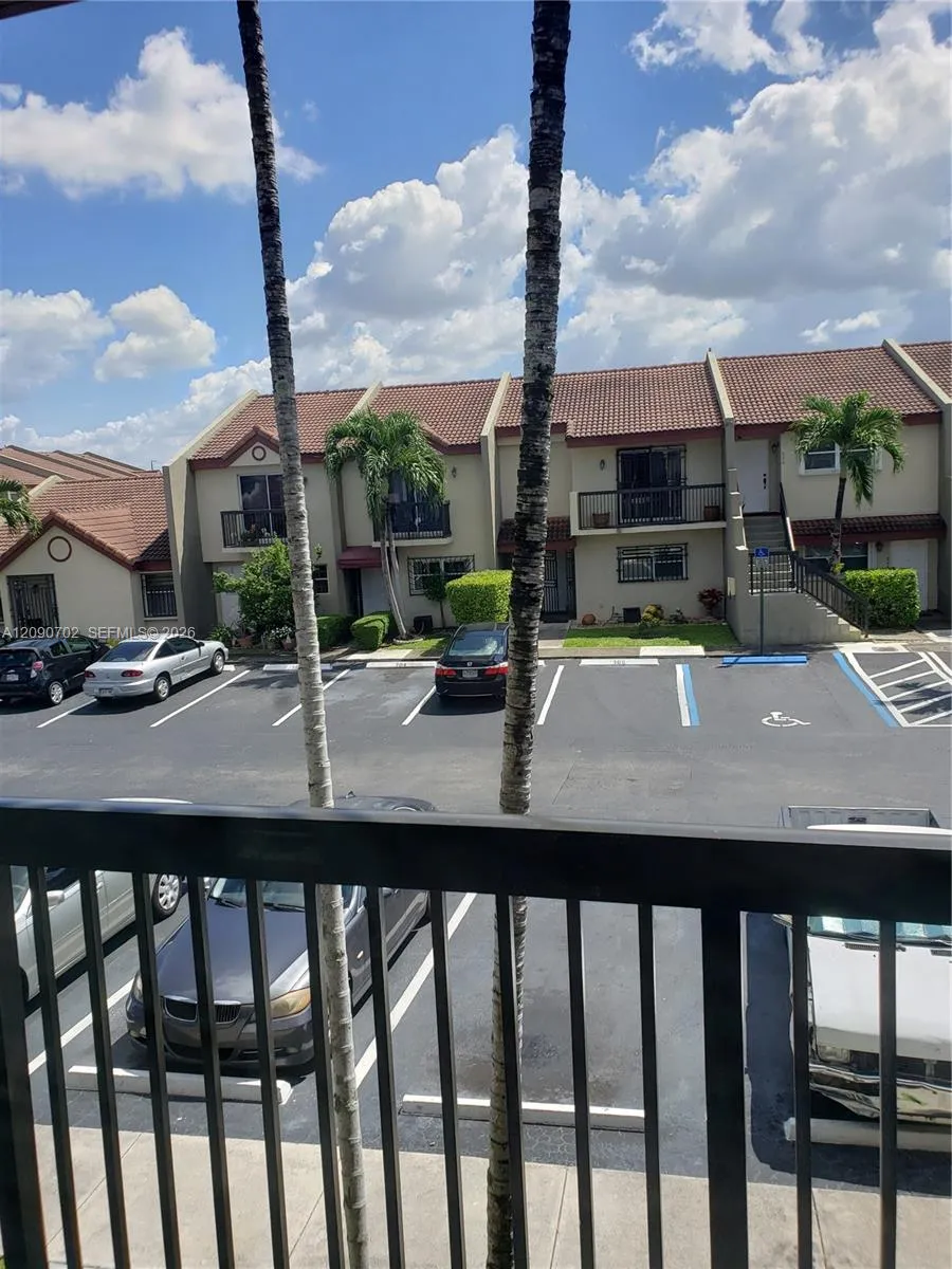 6440 SW 130 AV #409 Miami, FL 33183
