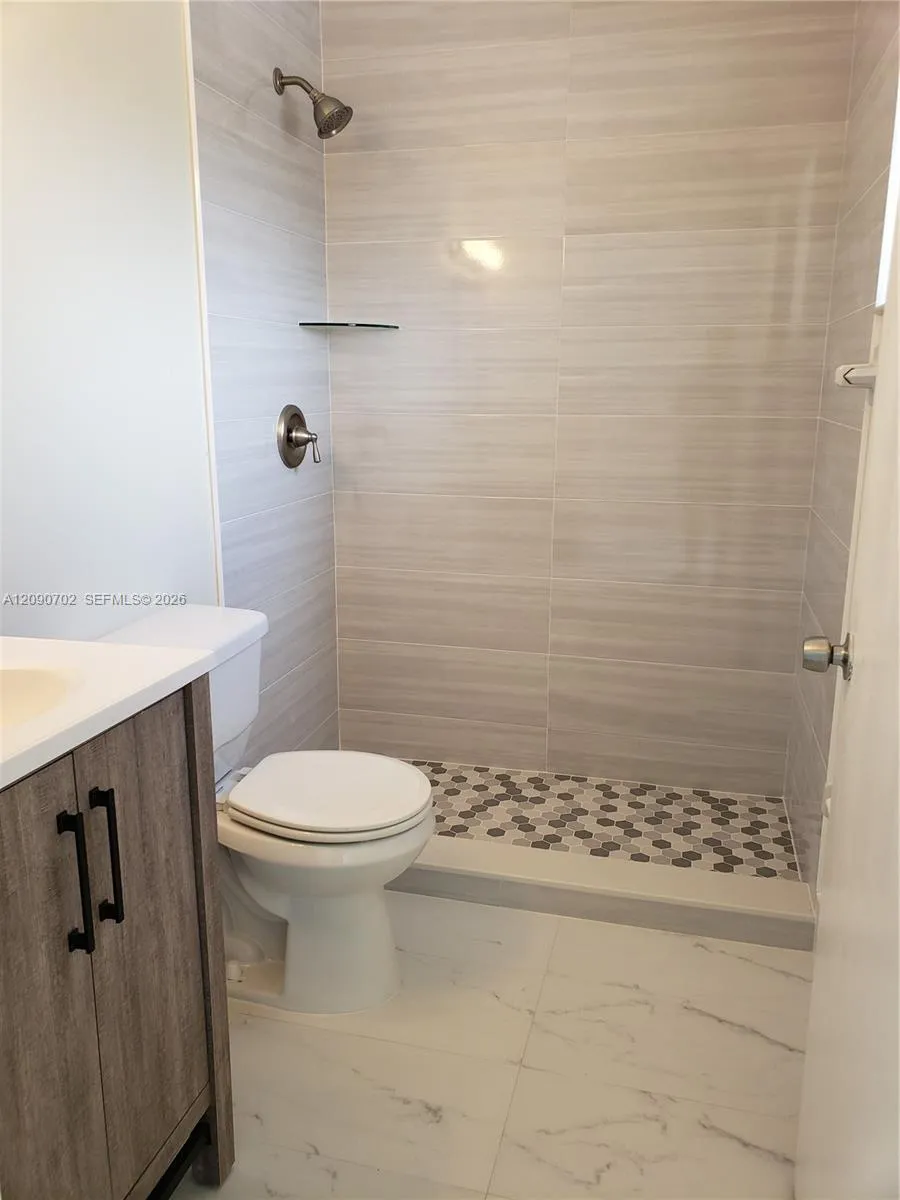 6440 SW 130 AV #409 Miami, FL 33183