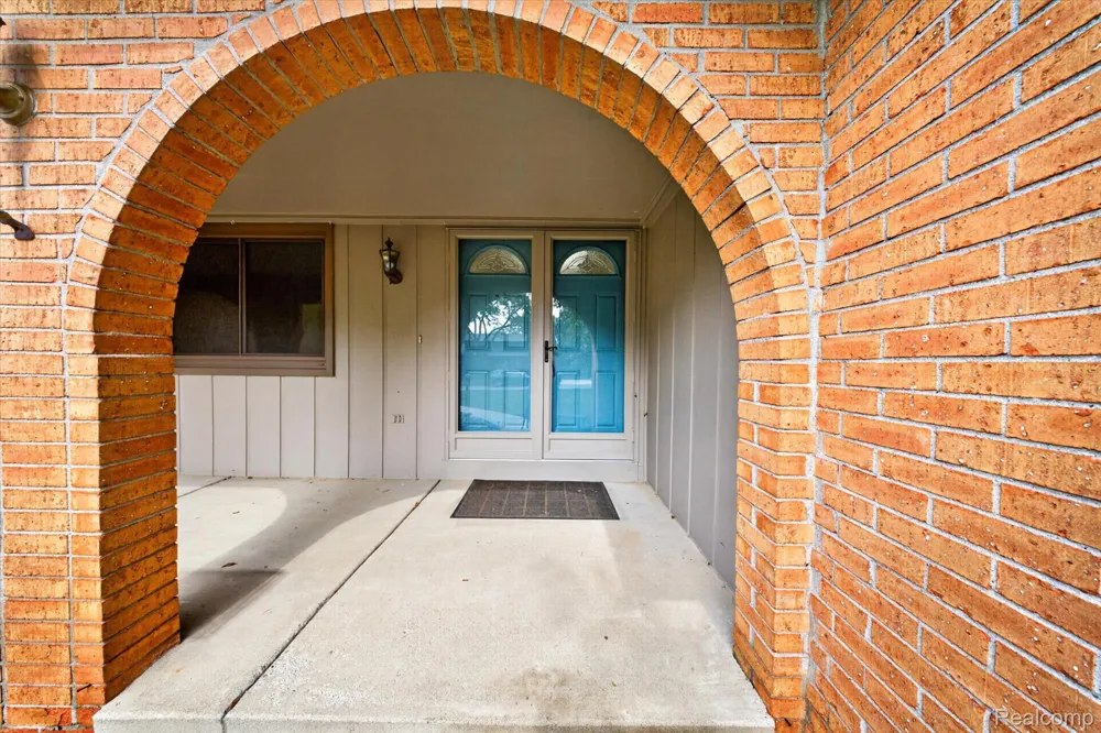 48040 Brewster Court Plymouth Charter Township, MI 48170