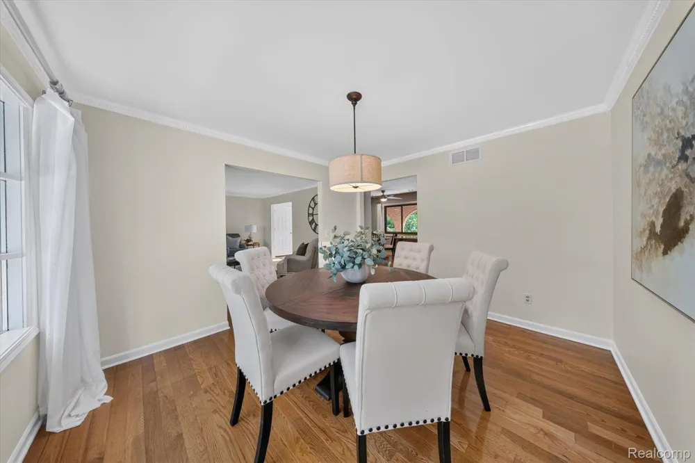 48040 Brewster Court Plymouth Charter Township, MI 48170