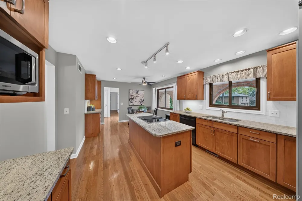 48040 Brewster Court Plymouth Charter Township, MI 48170
