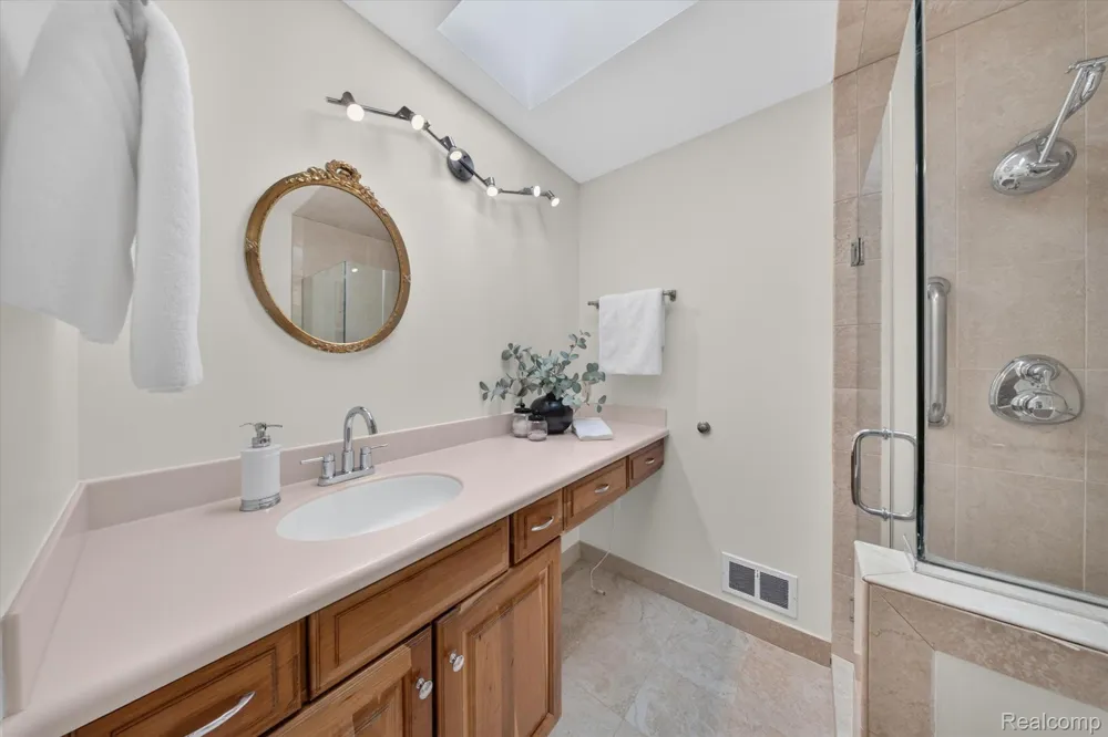 48040 Brewster Court Plymouth Charter Township, MI 48170