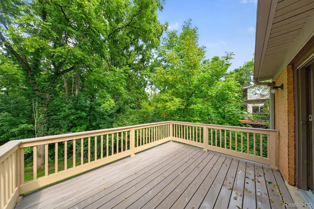 48040 Brewster Court Plymouth Charter Township, MI 48170