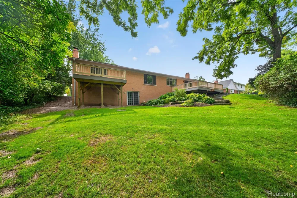 48040 Brewster Court Plymouth Charter Township, MI 48170
