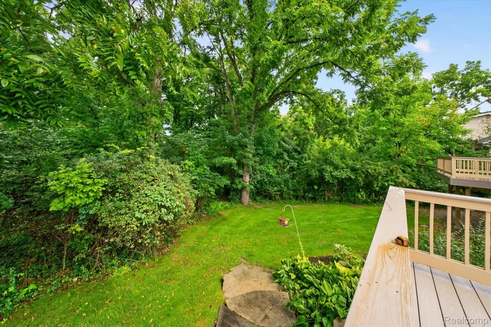 48040 Brewster Court Plymouth Charter Township, MI 48170