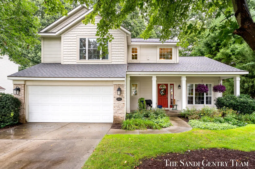15025 Briarwood Street Grand Haven Charter Township, MI 49417