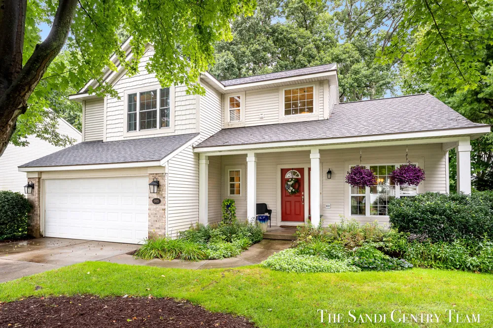 15025 Briarwood Street Grand Haven Charter Township, MI 49417
