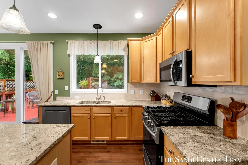 15025 Briarwood Street Grand Haven Charter Township, MI 49417