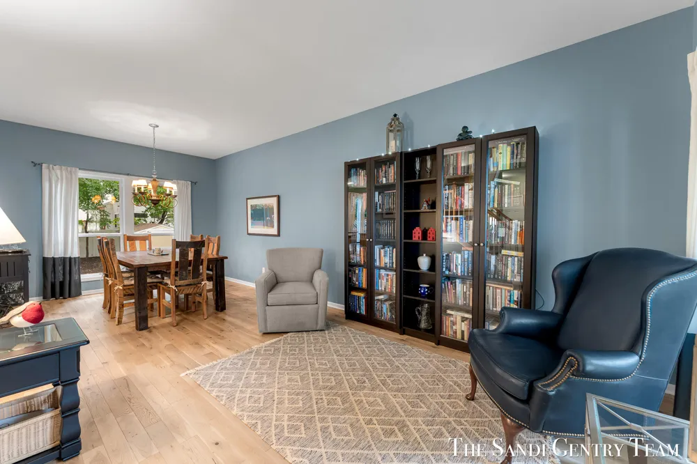 15025 Briarwood Street Grand Haven Charter Township, MI 49417