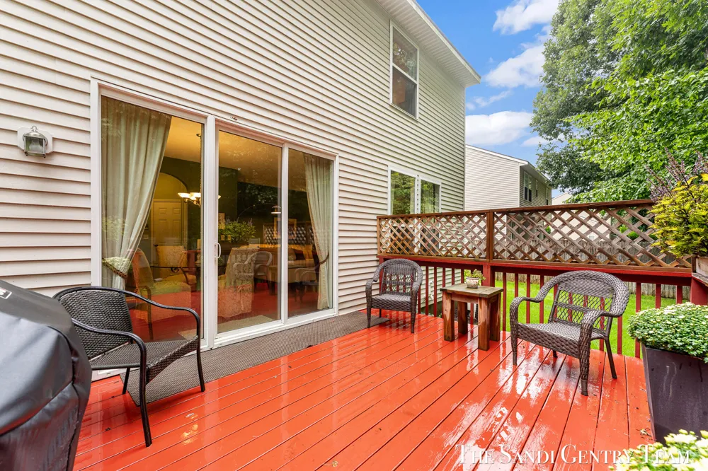 15025 Briarwood Street Grand Haven Charter Township, MI 49417