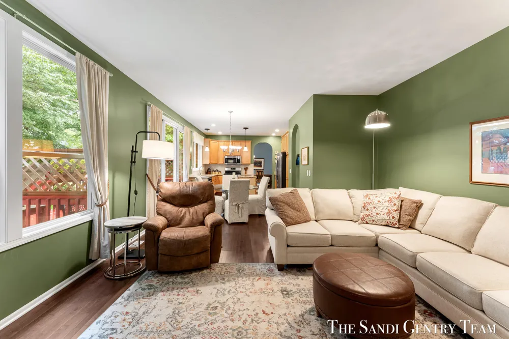 15025 Briarwood Street Grand Haven Charter Township, MI 49417