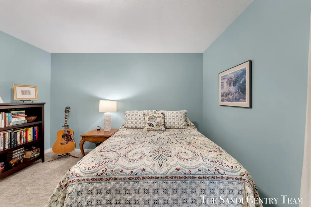 15025 Briarwood Street Grand Haven Charter Township, MI 49417