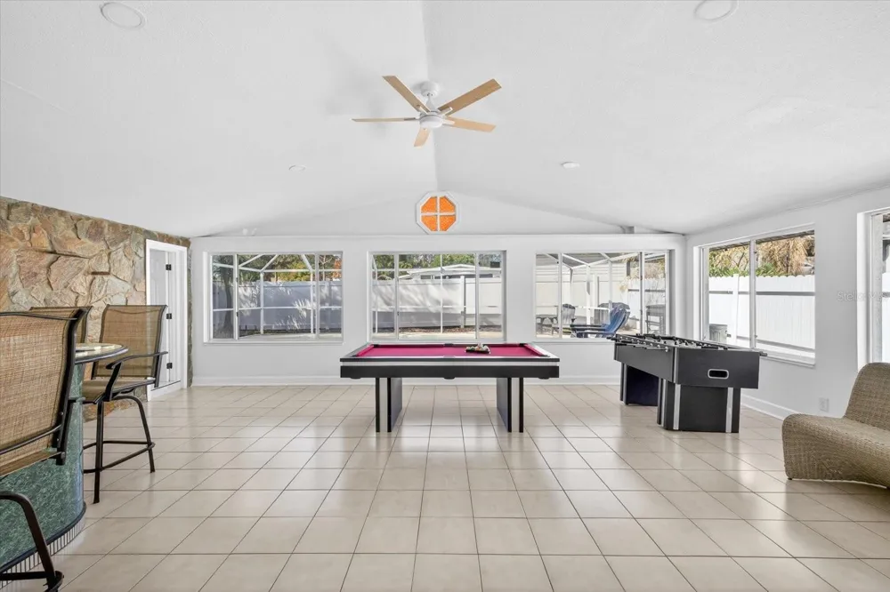 8902 HAMNER AVENUE Tampa, FL 33604