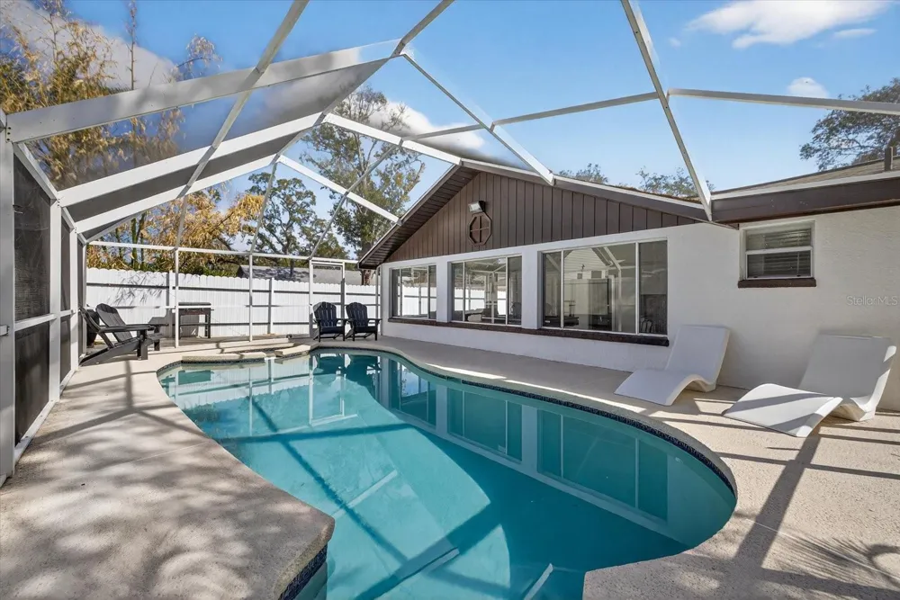 8902 HAMNER AVENUE Tampa, FL 33604