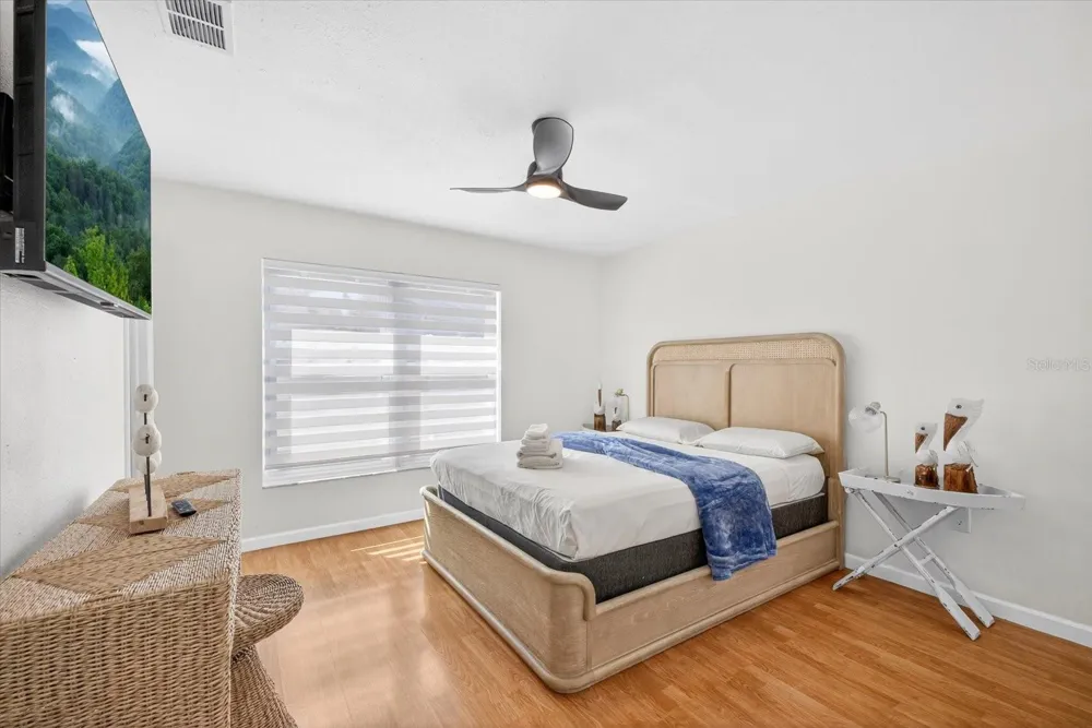 8902 HAMNER AVENUE Tampa, FL 33604