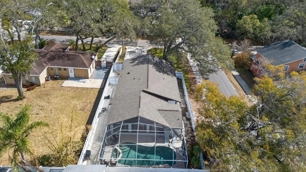 8902 HAMNER AVENUE Tampa, FL 33604