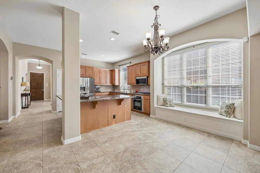 915 Wyndham Way Allen, TX 75013