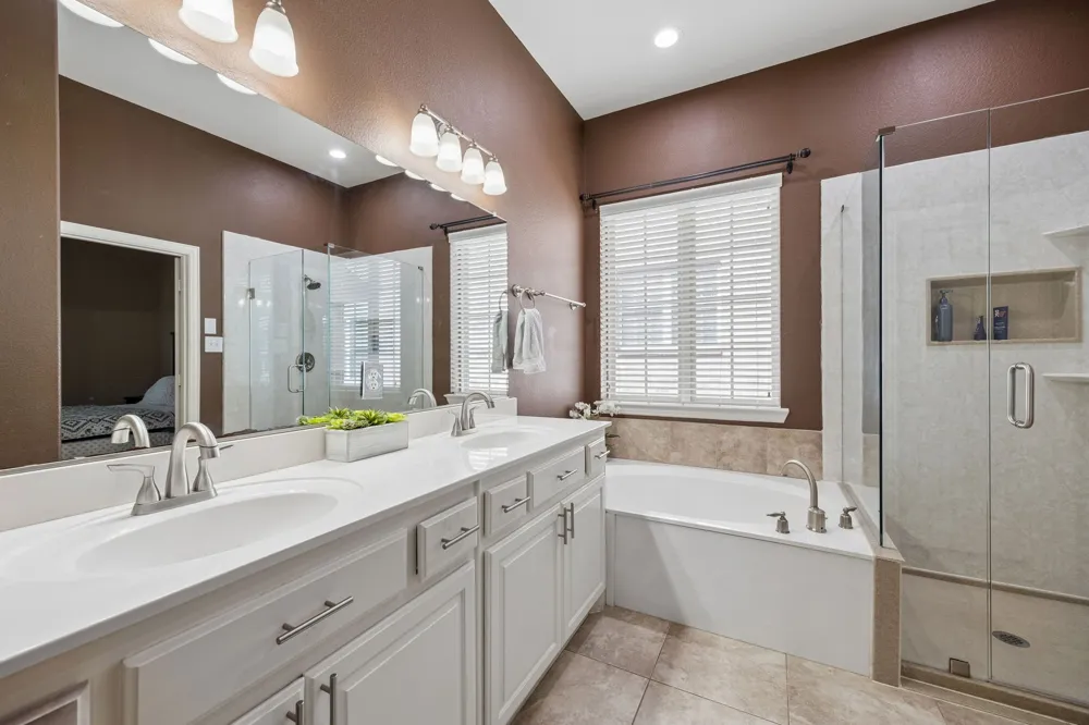 915 Wyndham Way Allen, TX 75013