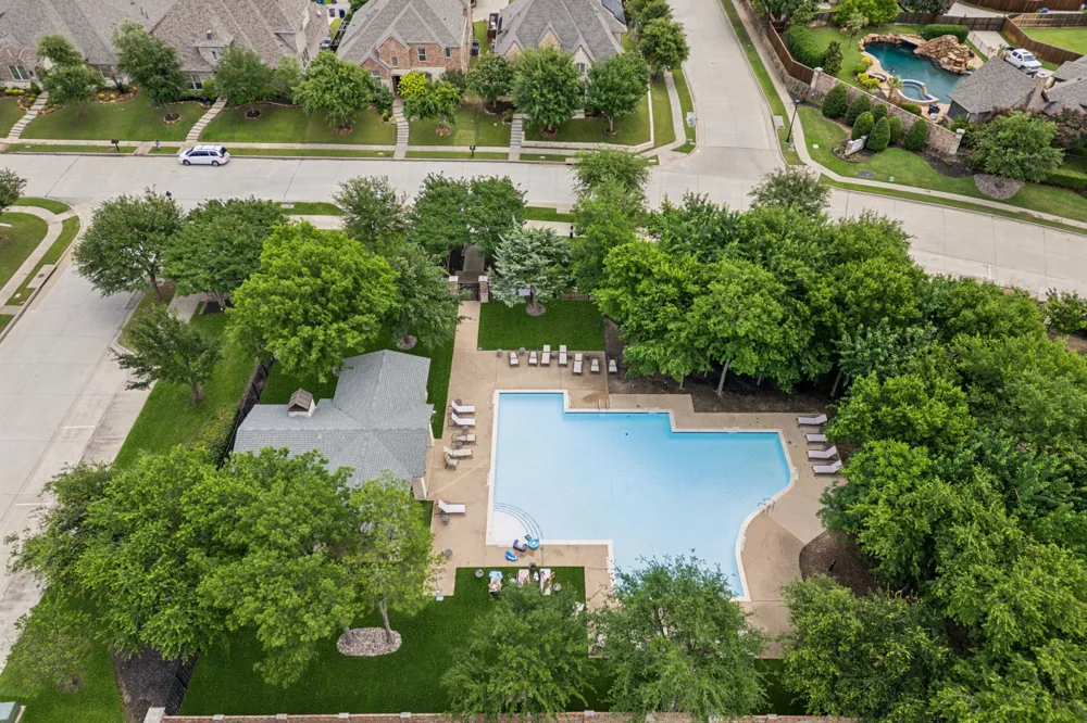 915 Wyndham Way Allen, TX 75013