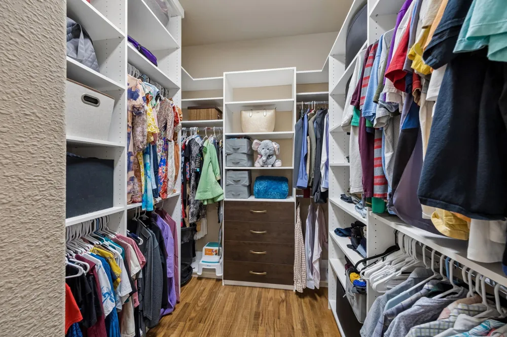 915 Wyndham Way Allen, TX 75013