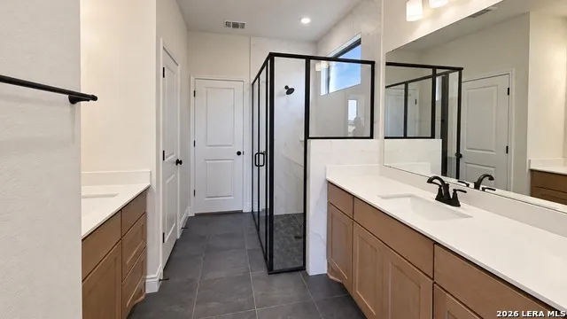 913 Woodland Lakes New Braunfels, TX 78130