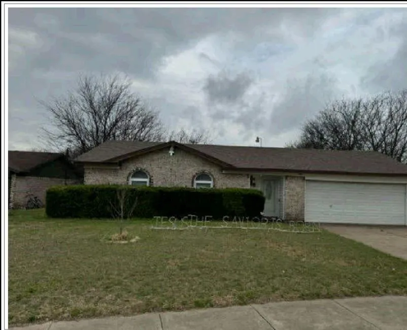 331 Springwillow Road Burleson, TX 76028