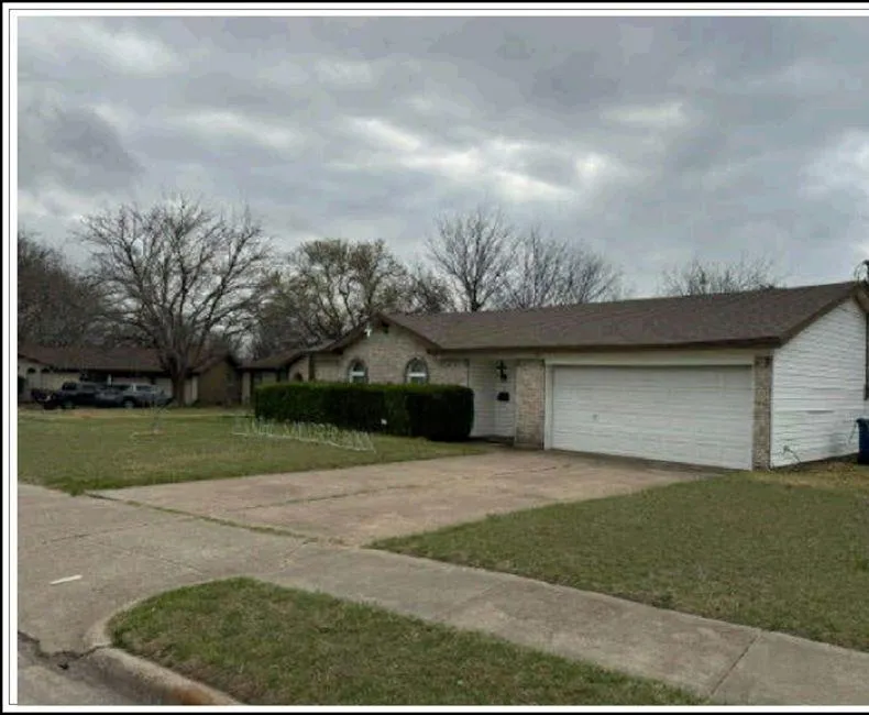 331 Springwillow Road Burleson, TX 76028