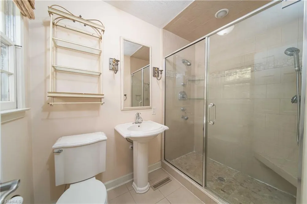 321 Stanaford Road Winston-Salem, NC 27104