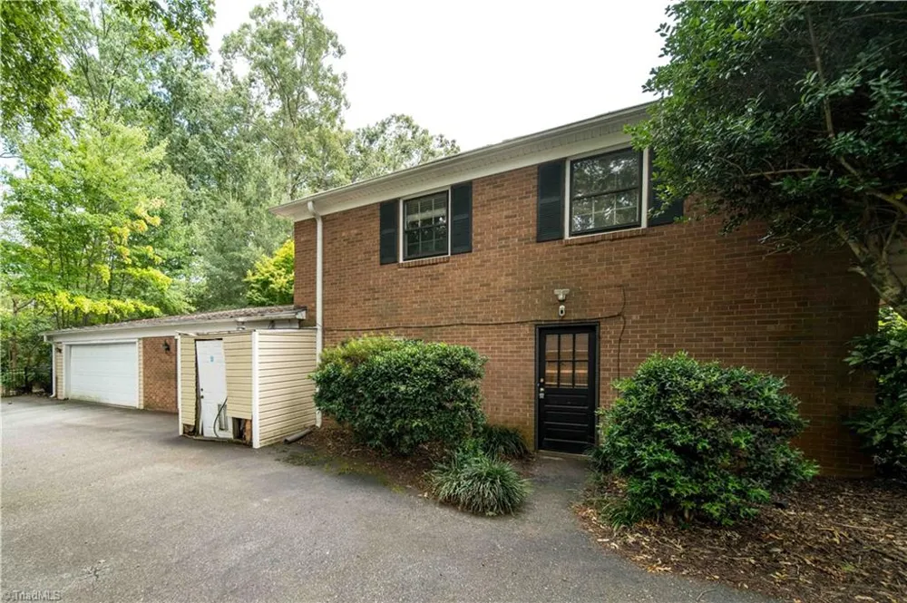 321 Stanaford Road Winston-Salem, NC 27104