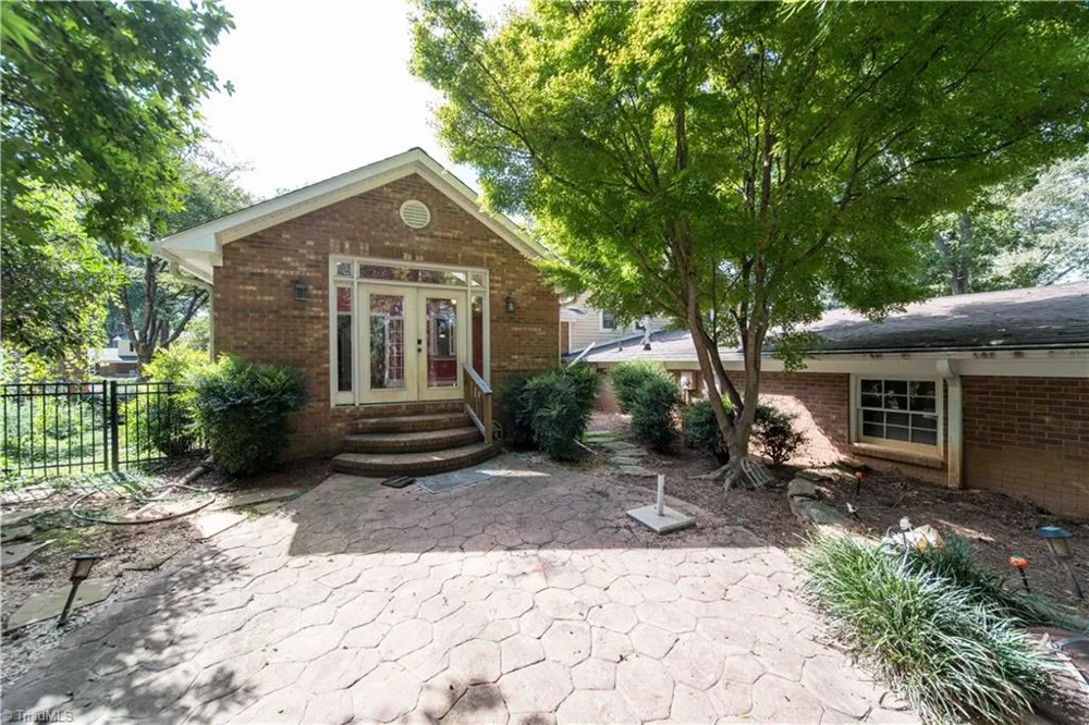 321 Stanaford Road Winston-Salem, NC 27104