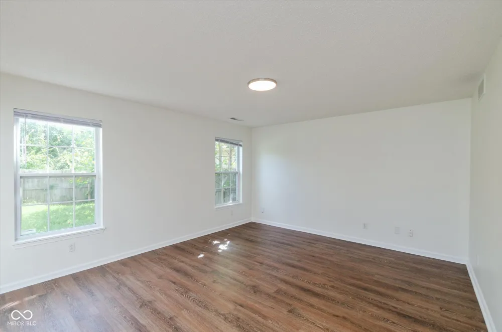 3913 Candle Berry Drive Indianapolis, IN 46235