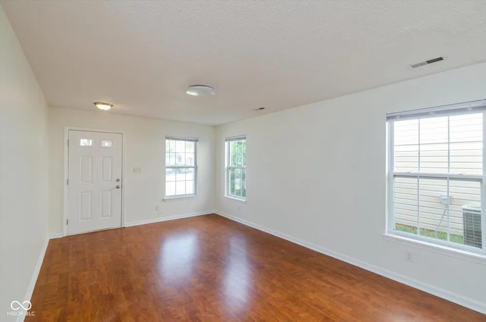 3913 Candle Berry Drive Indianapolis, IN 46235