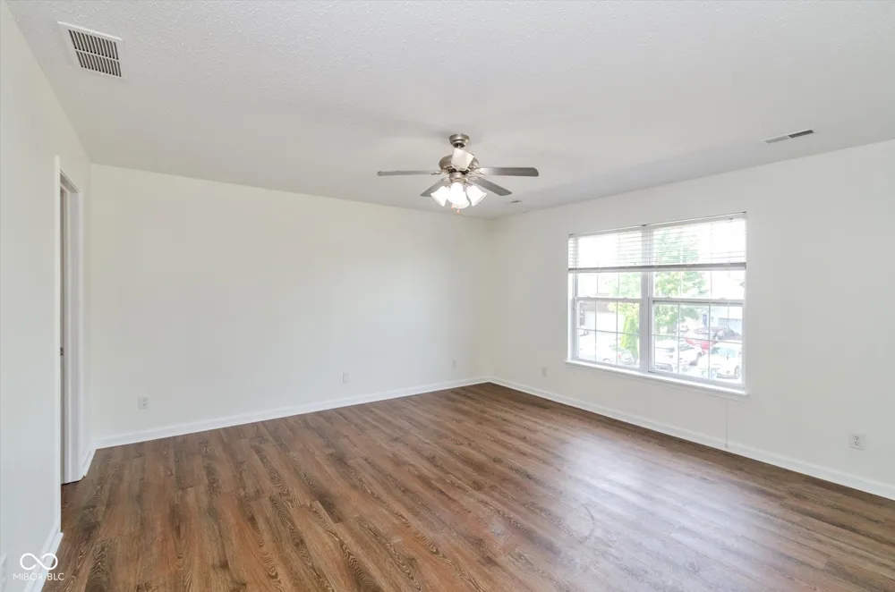 3913 Candle Berry Drive Indianapolis, IN 46235