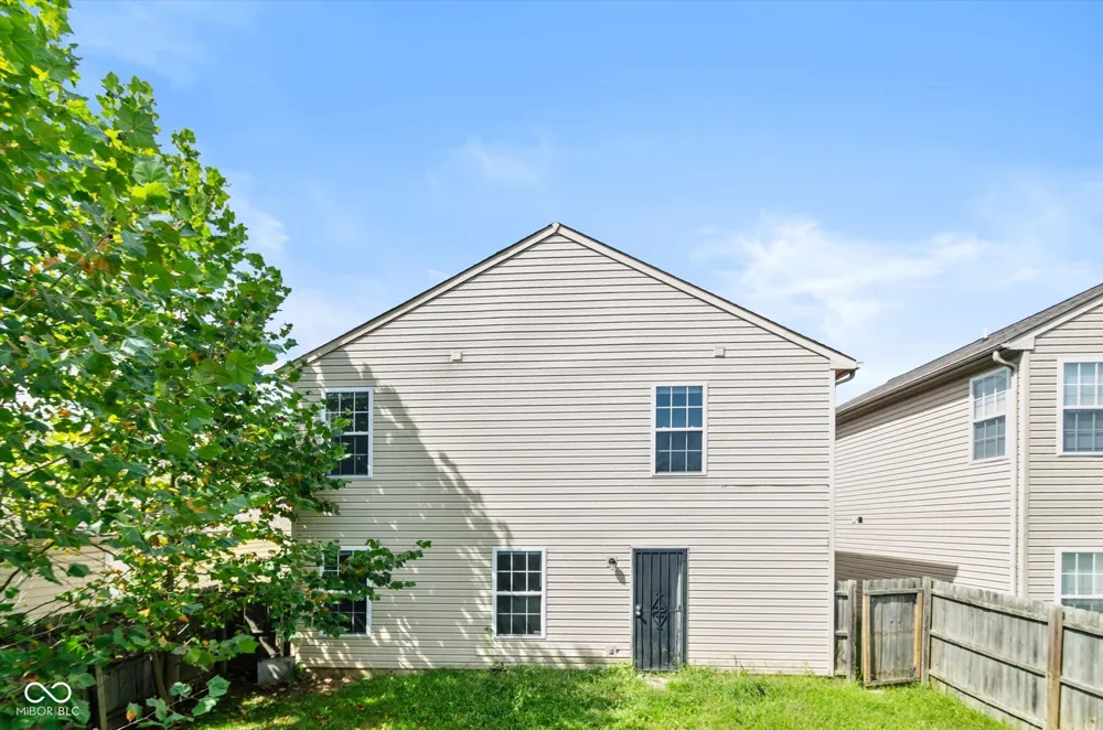 3913 Candle Berry Drive Indianapolis, IN 46235
