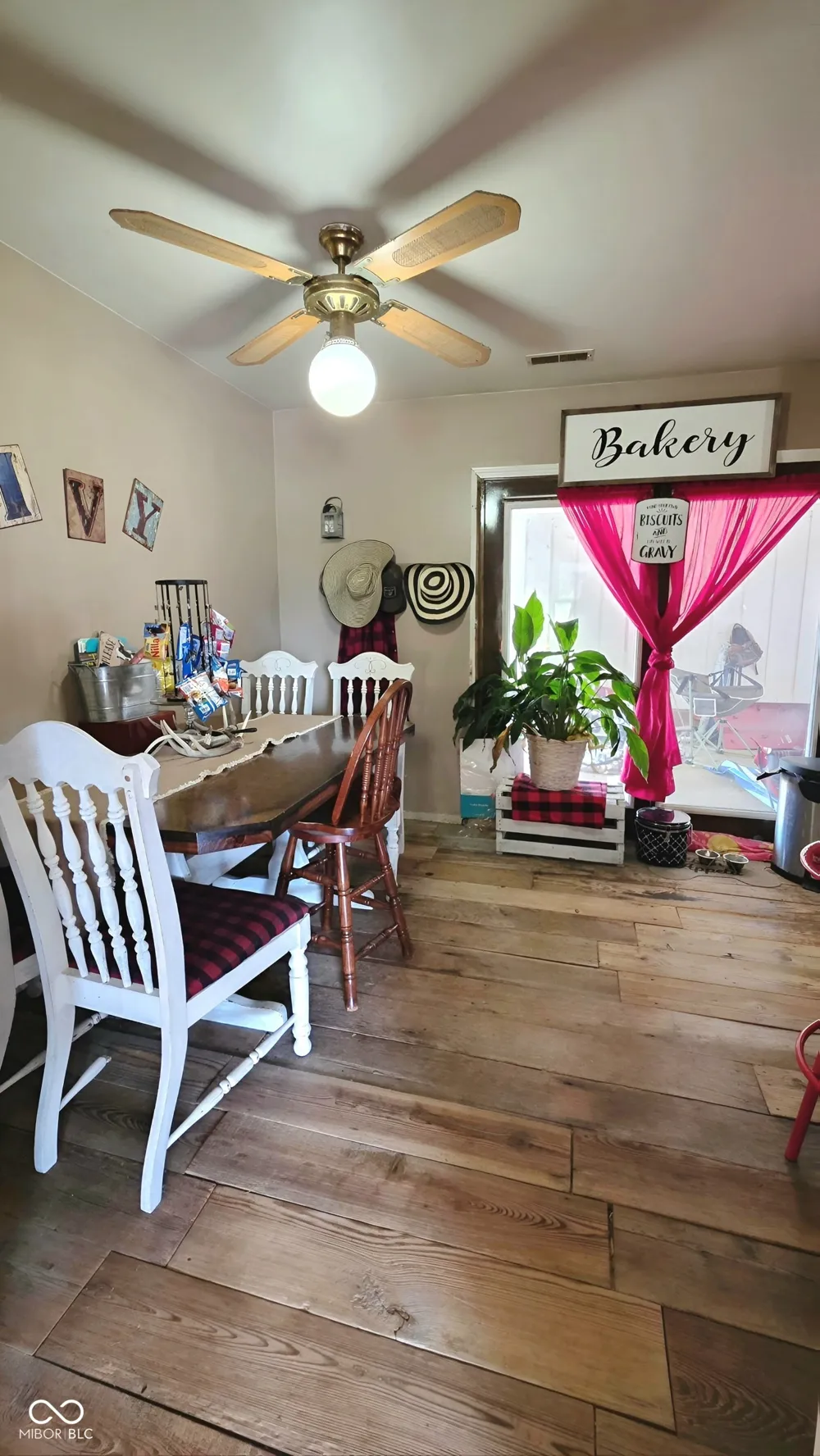15962 E 265 Columbus, IN 47203